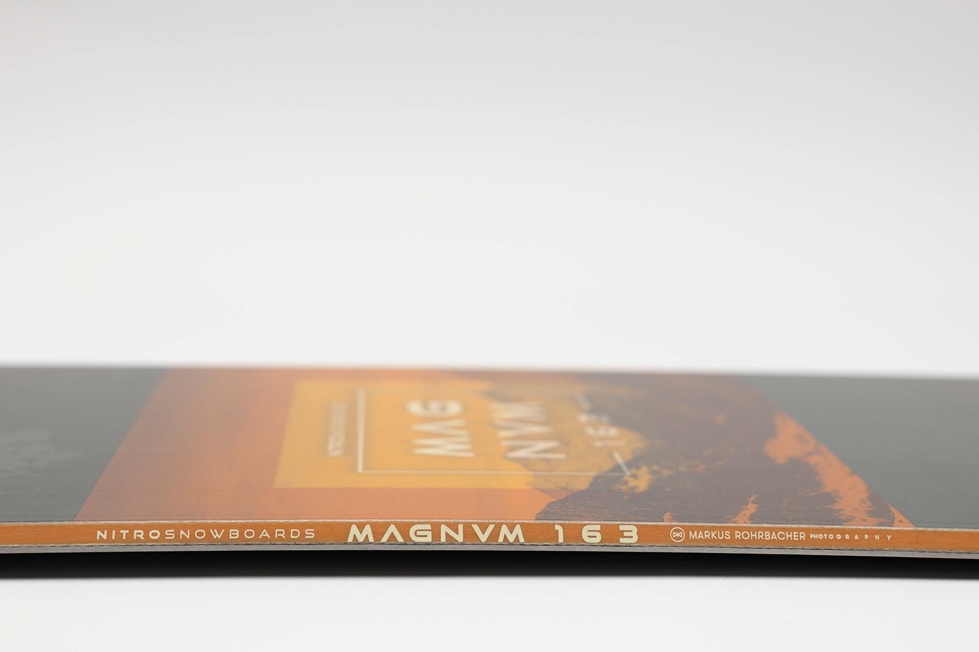 nitro-snowboards-magnum-snowboard image 6
