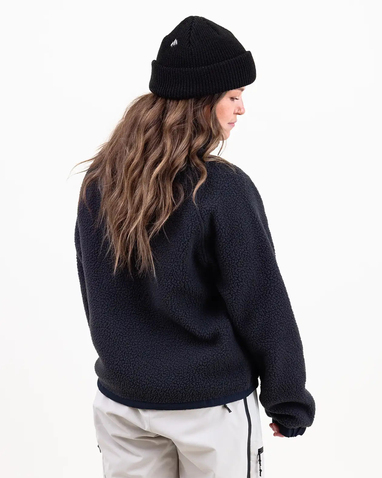 jones-snowboards-campfire-recycled-sherpa-fleece-pullover-damen image 4