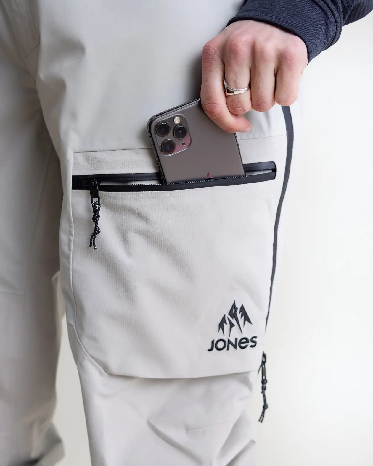 jones-snowboards-mtn-surf-recycled-pants-2026-damen-snowboardhose image 8