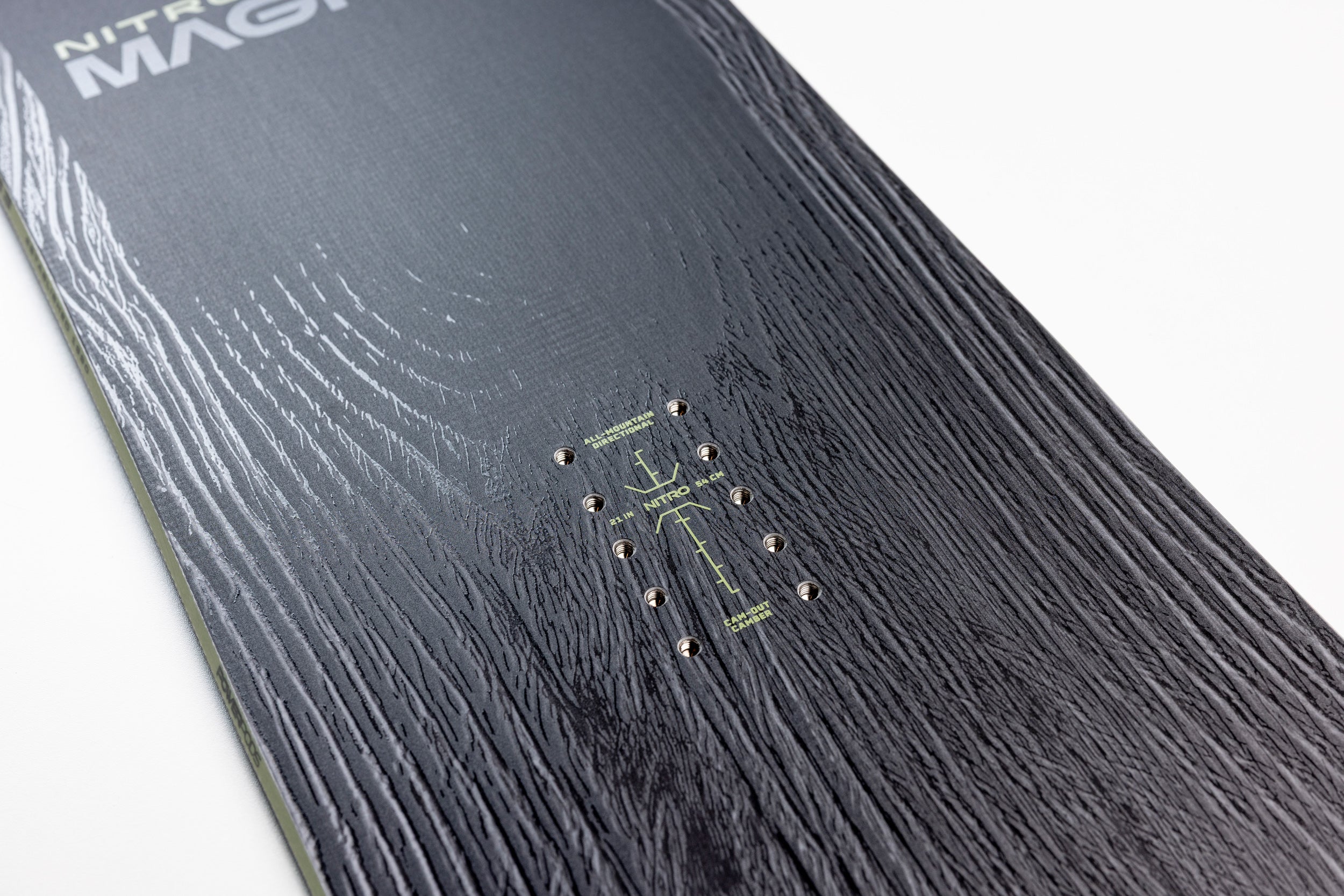 nitro-snowboards-magnum-snowboard-herren-extra-wide-carving image 4