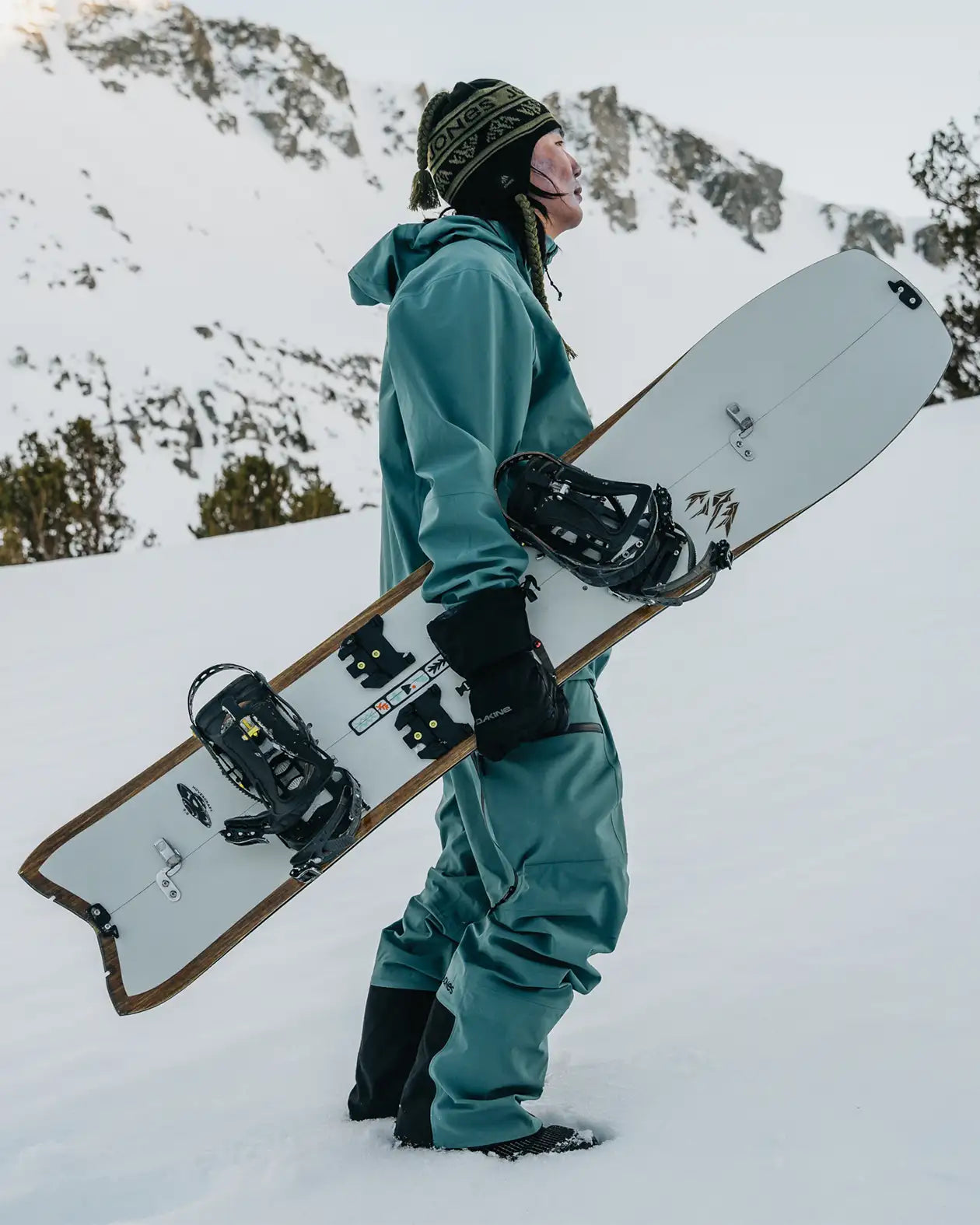 jones-snowboards-hovercraft-2-0-splitboard image 3