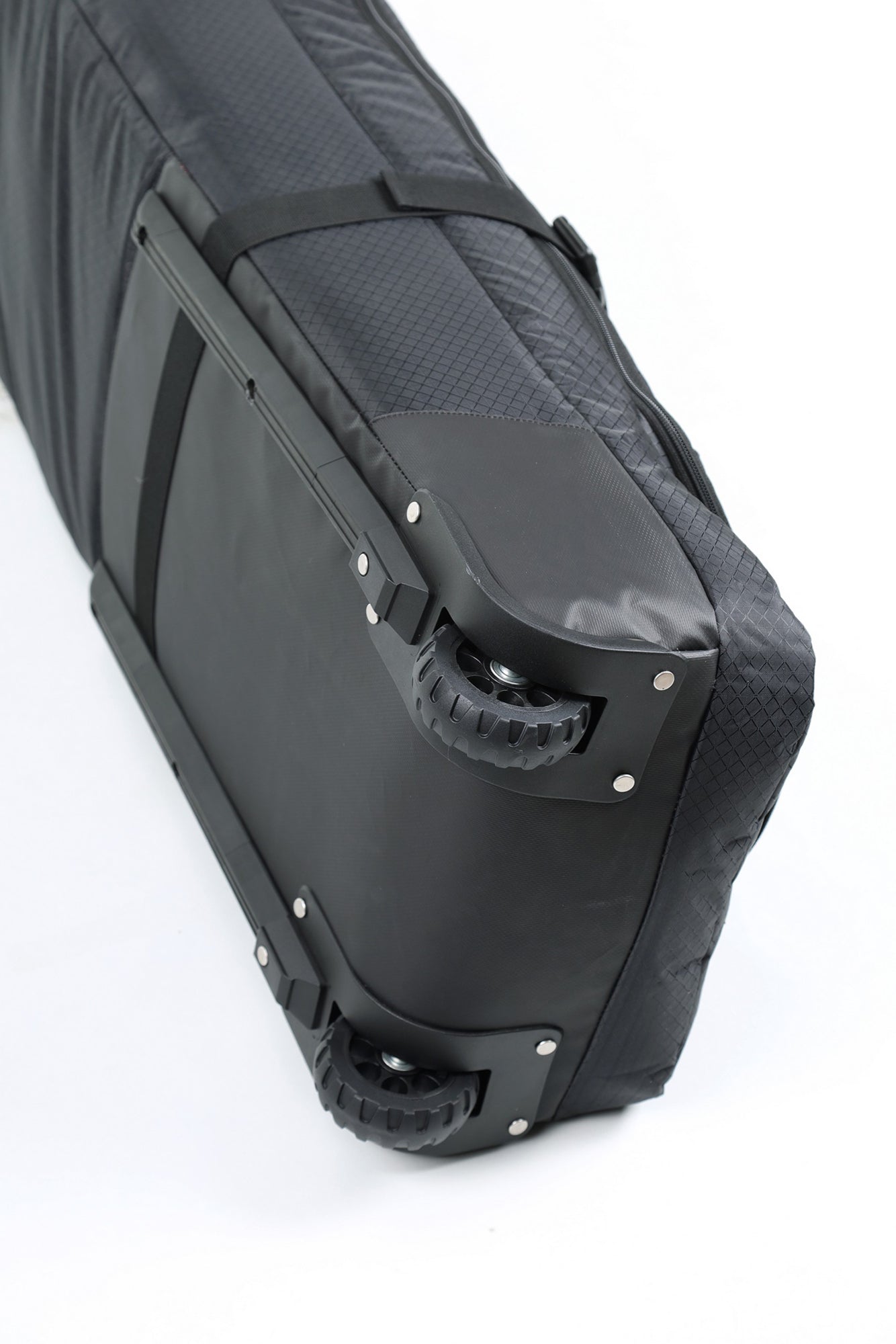 nitro-snowboards-tracker-wheelie-boardbag-90l image 5