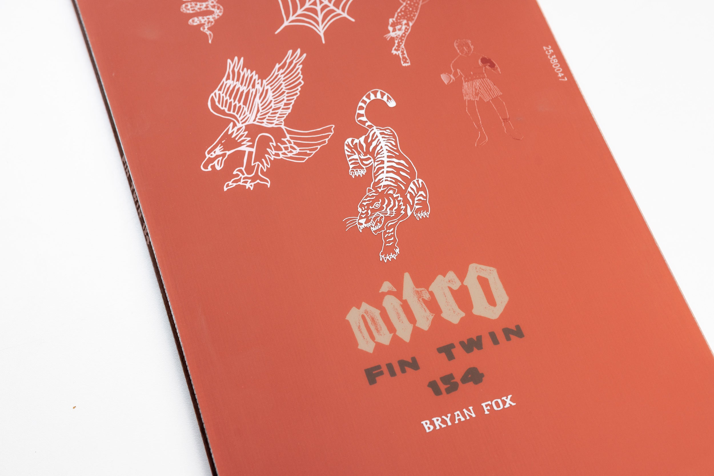 nitro-snowboards-fintwin-quiver-shortboard-swallowtail-snowboard image 8
