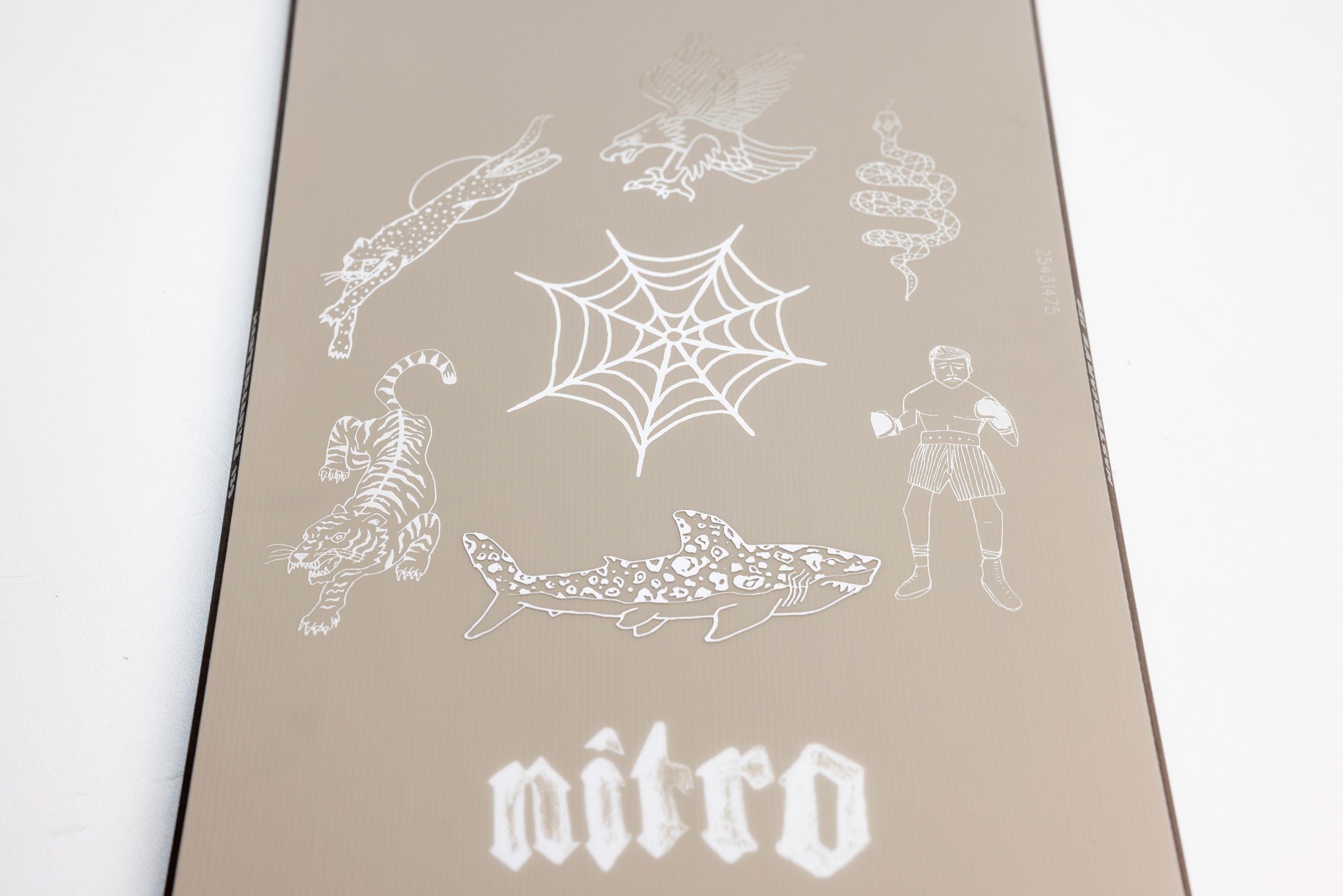 nitro-snowboards-mastercarve-snowboard-quiver-carving-board image 3