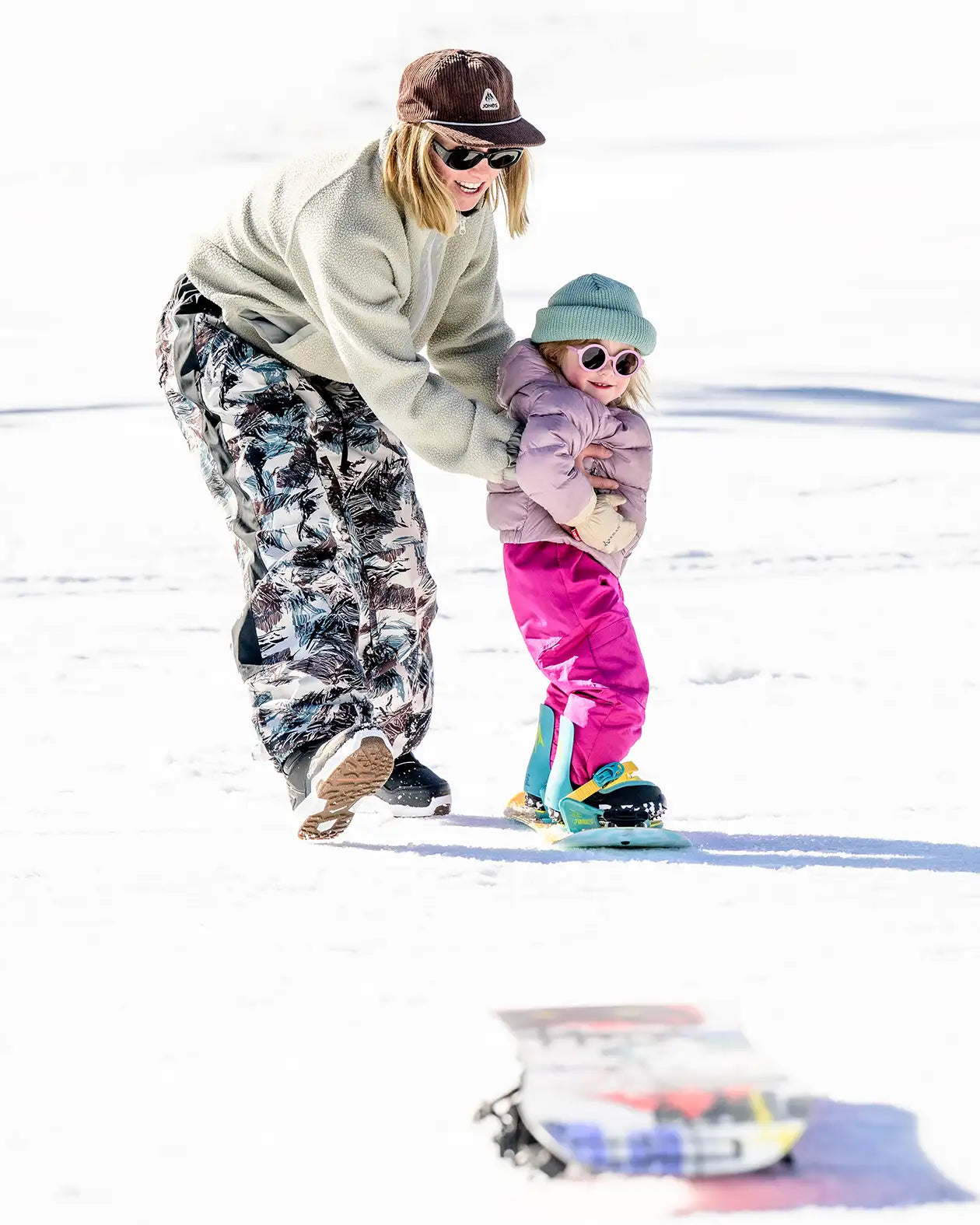 jones-snowboards-happy-mountain-kids-snowboard image 6