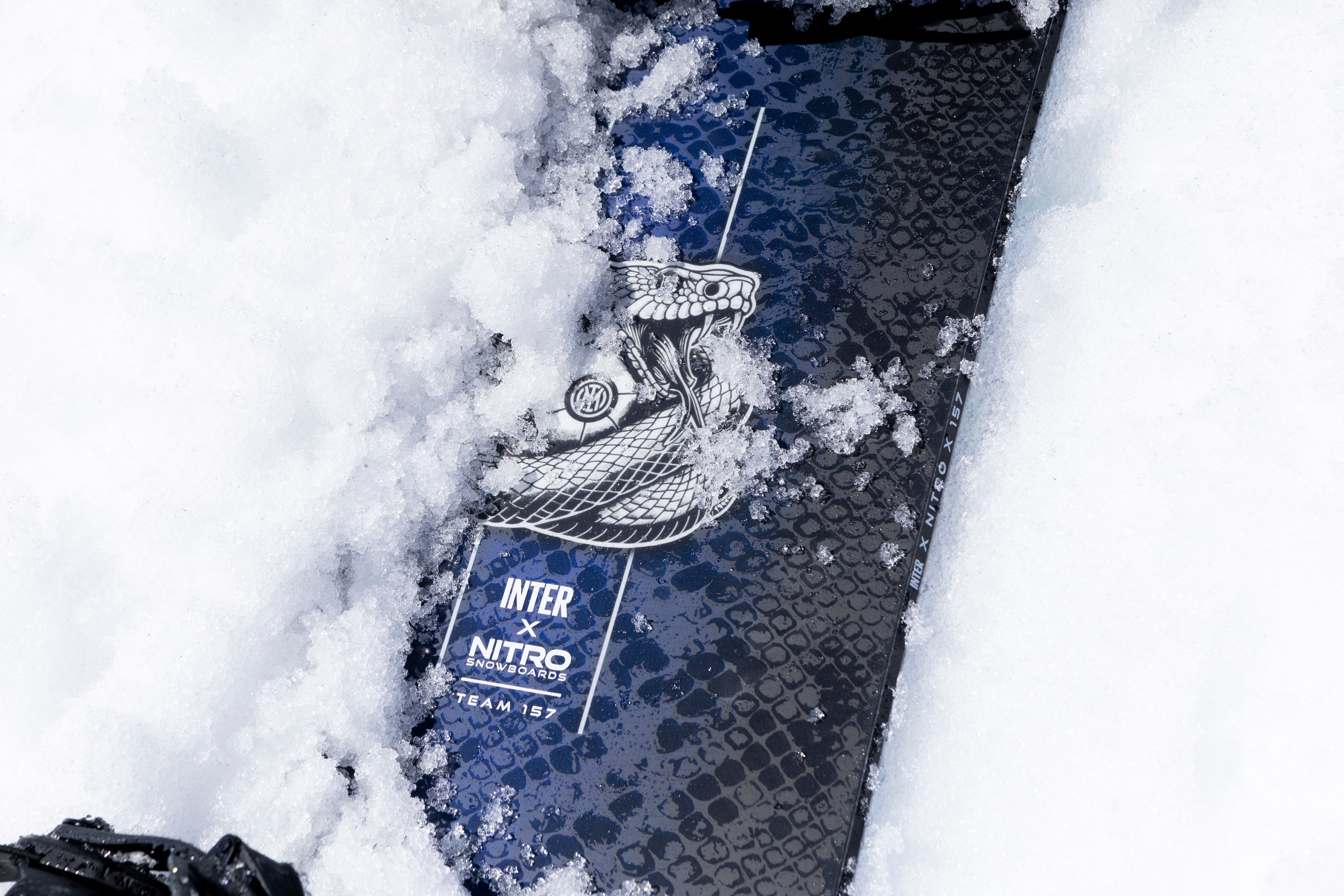 nitro-snowboards-x-inter-team-snowboard-herren image 2
